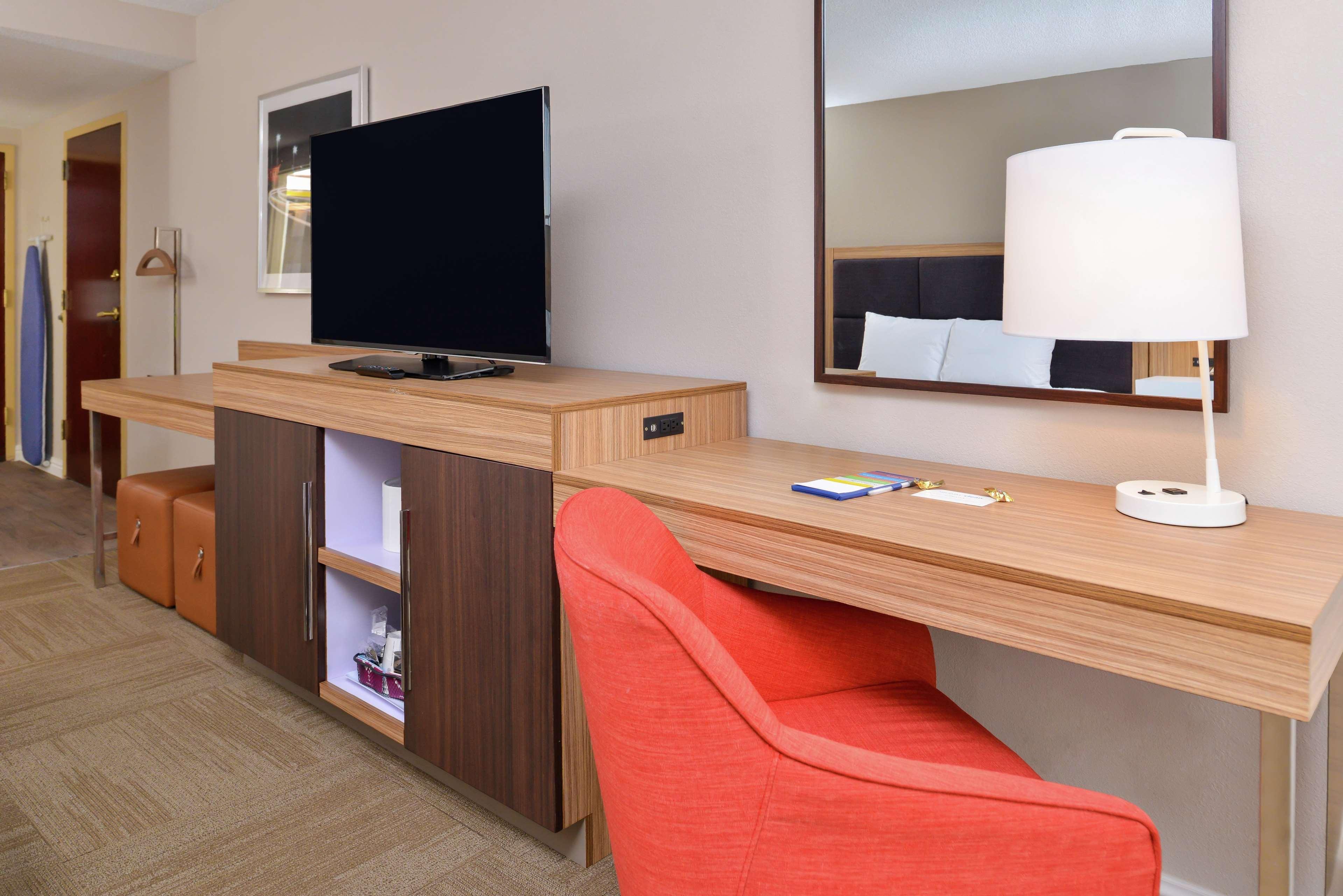 Hampton Inn Greensboro East / Mcleansville Esterno foto