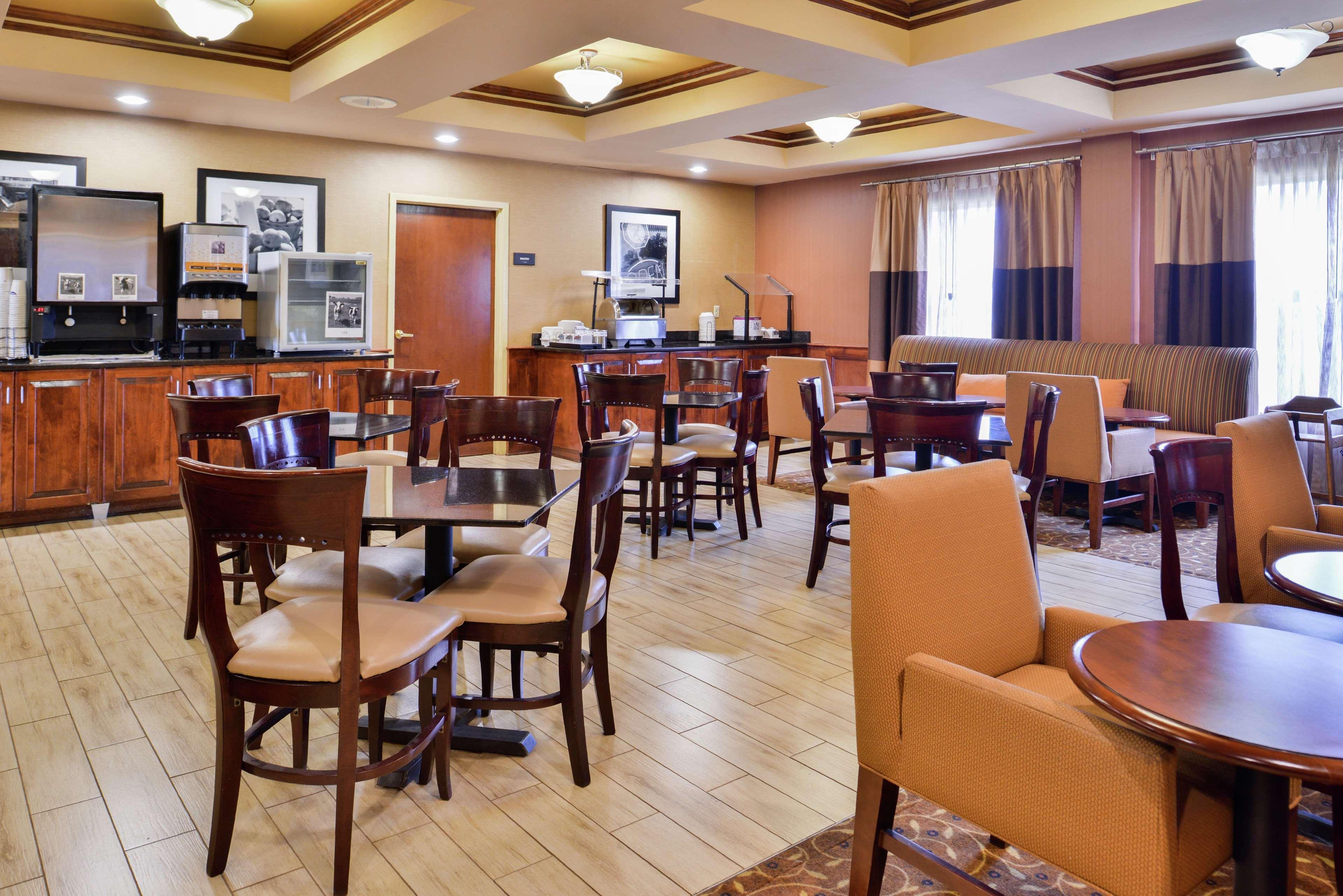 Hampton Inn Greensboro East / Mcleansville Esterno foto
