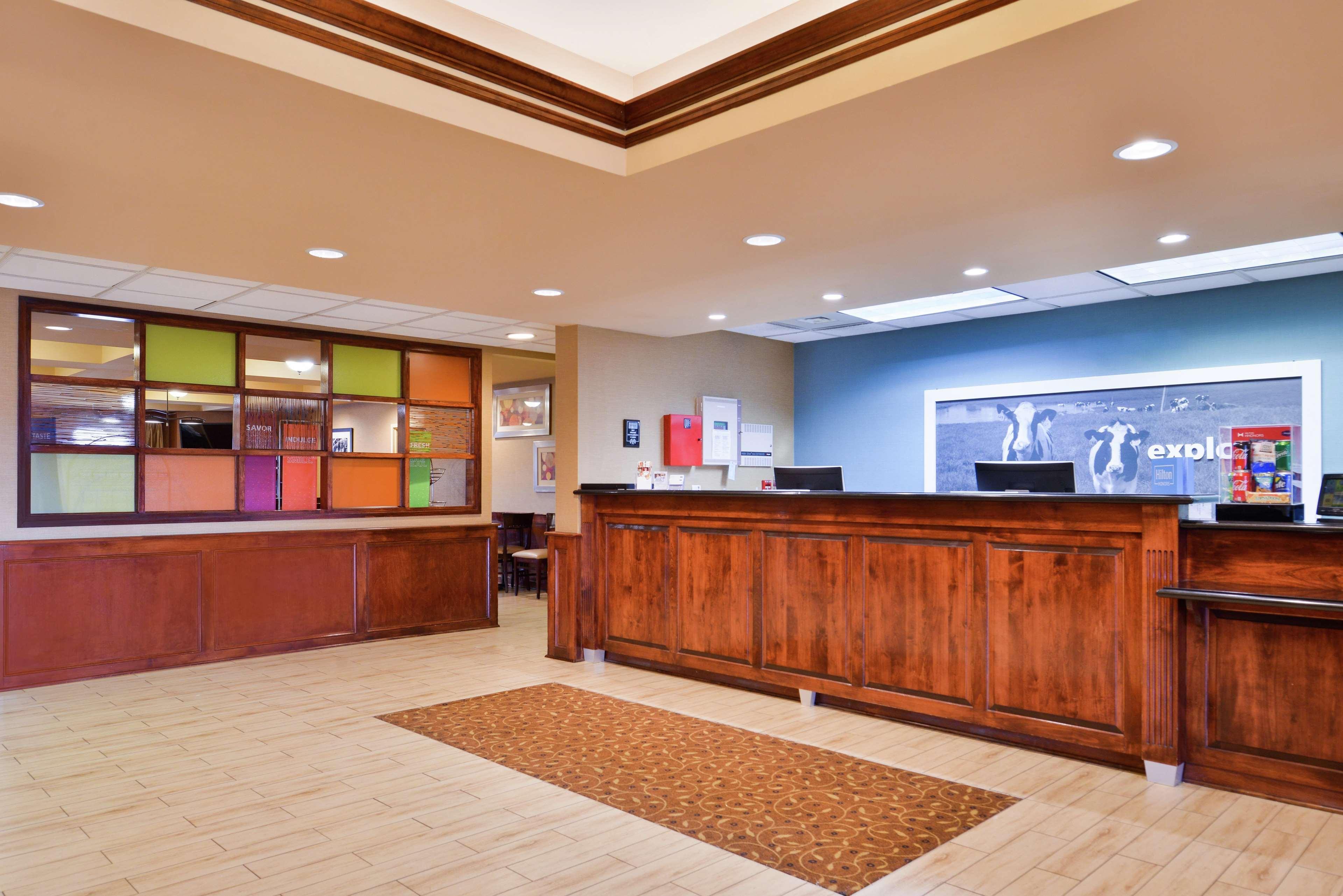 Hampton Inn Greensboro East / Mcleansville Esterno foto