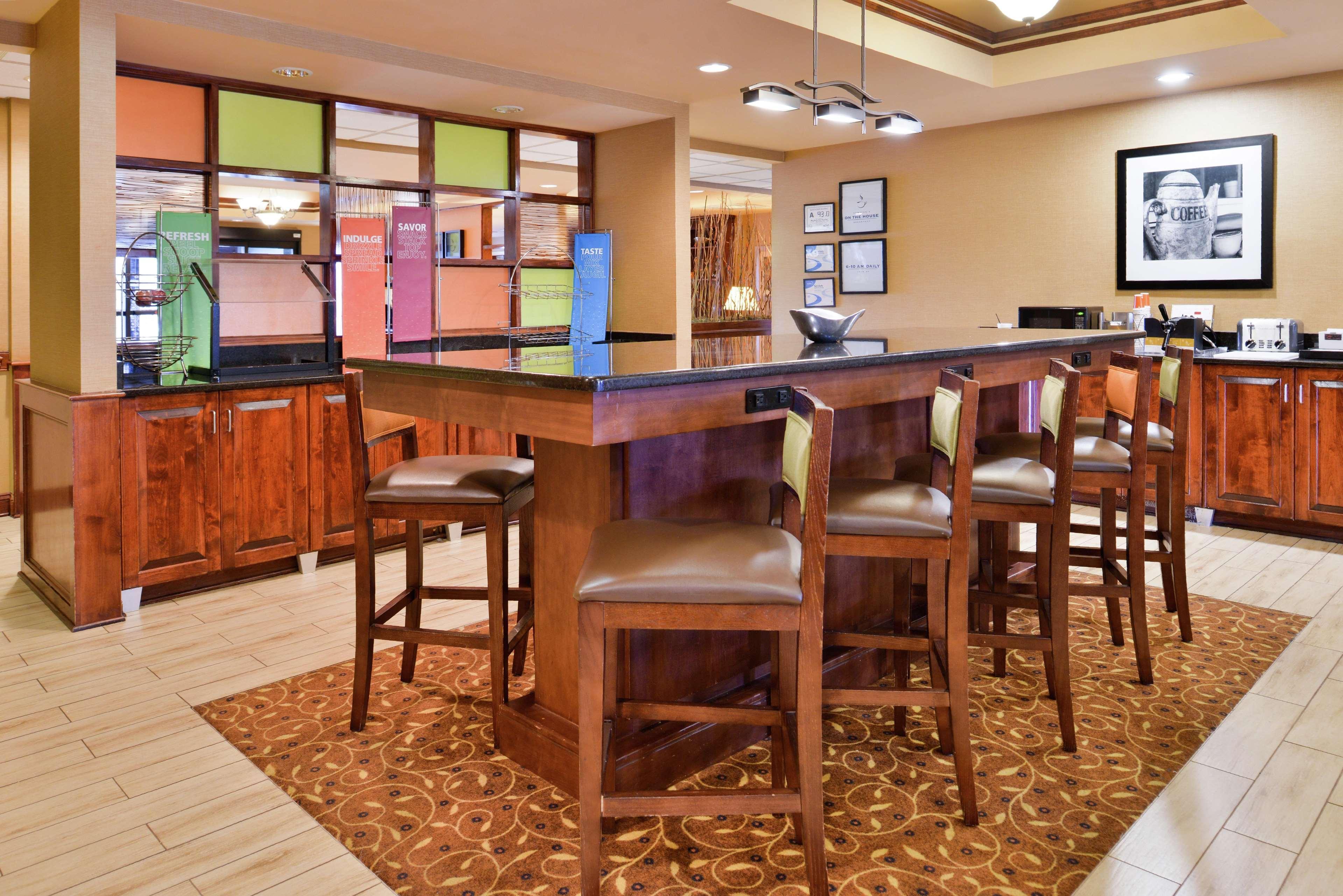 Hampton Inn Greensboro East / Mcleansville Esterno foto